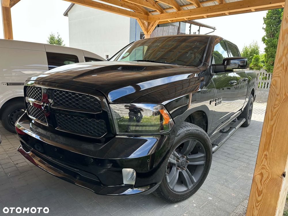 Dodge RAM - 1