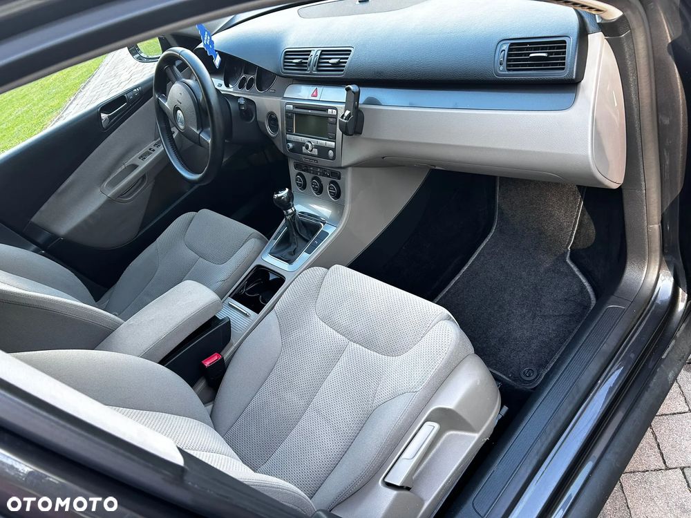 Volkswagen Passat - 6