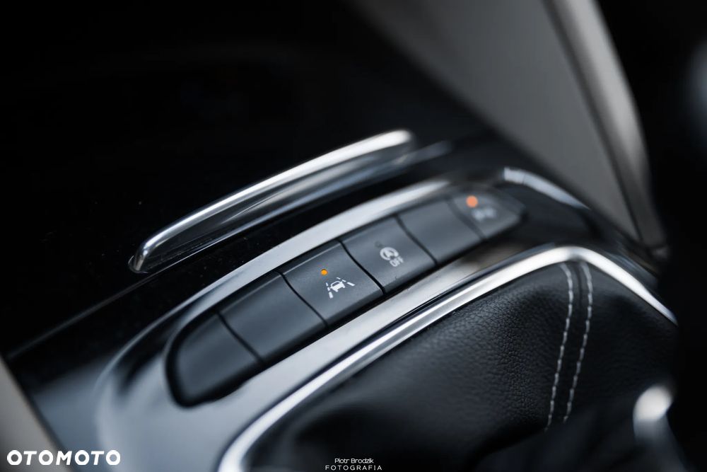 Opel Insignia 1.5 T Innovation S&S - 16