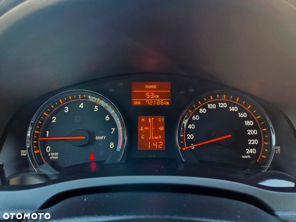 Toyota Avensis 1.8 Comfort - 12