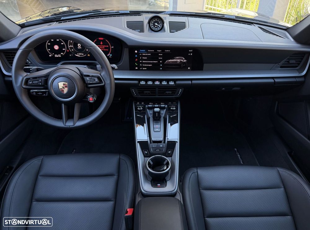 Porsche 911 (992) Carrera S - 8