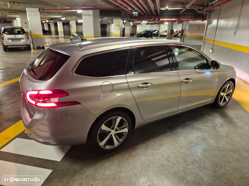 Peugeot 308 SW e-HDi 115 Stop & Start Allure - 9