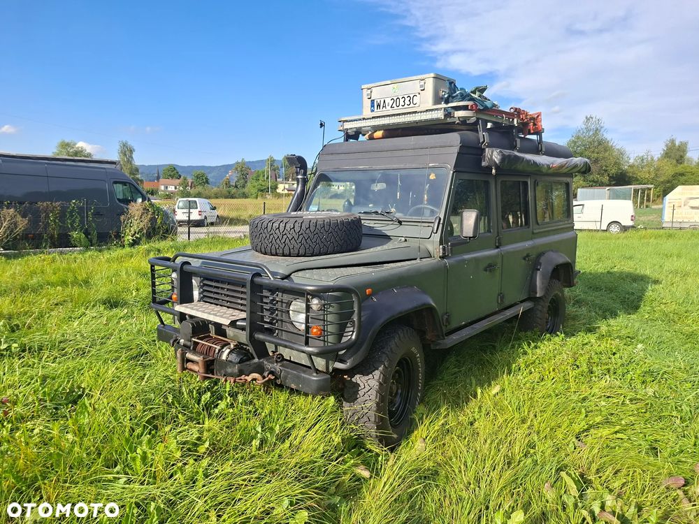 Land Rover Defender - 1