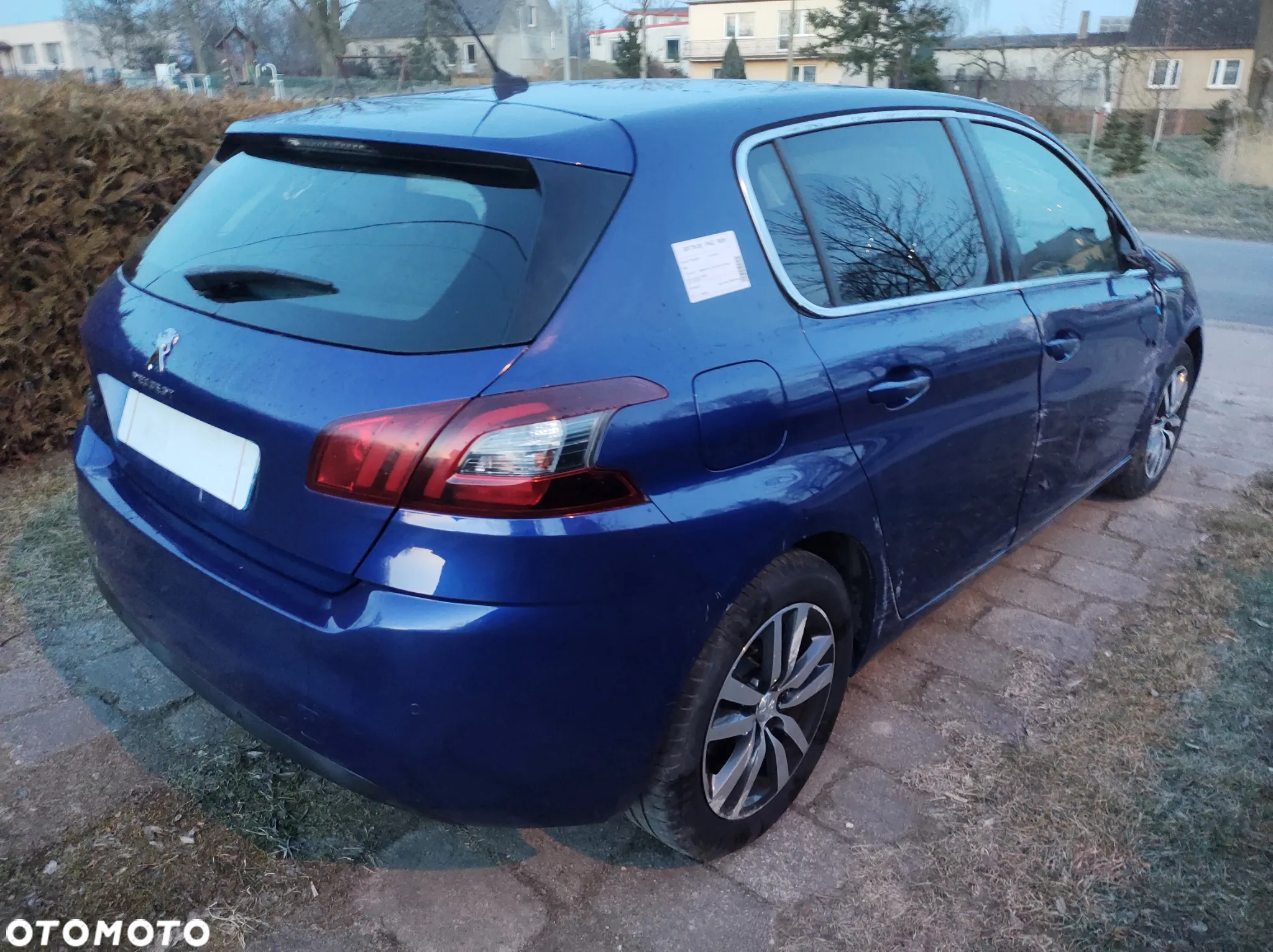 Peugeot 308 1.2 PureTech Allure S&S - 3
