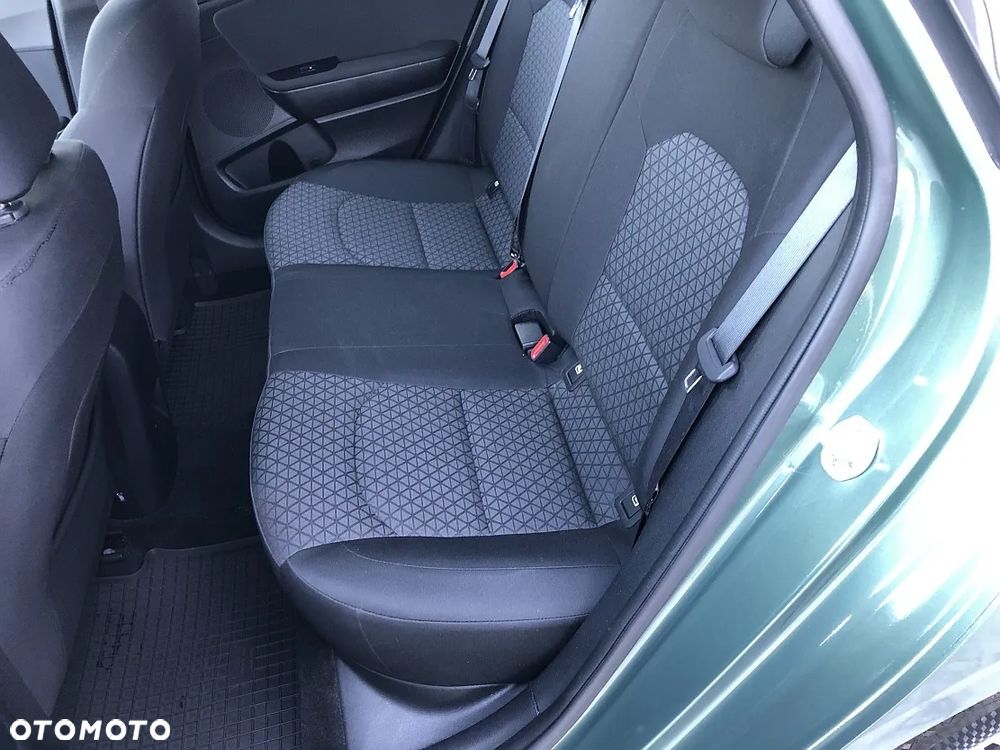 Kia Ceed 1.5 T-GDI L - 11