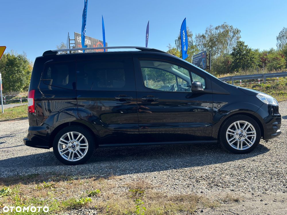 Ford Tourneo Courier 1.5 TDCi Titanium - 14