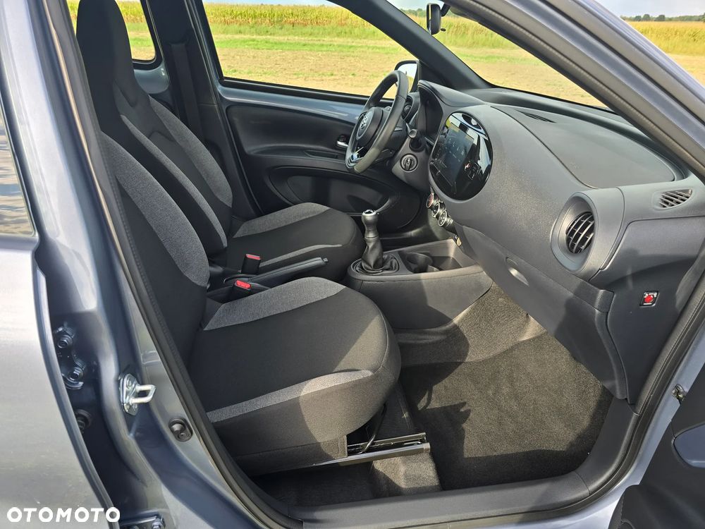 Toyota Aygo X Teamplayer - 14