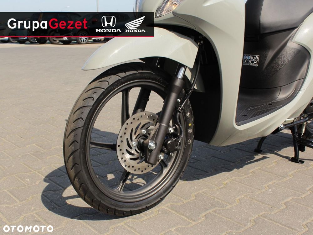 Honda Vision - 9