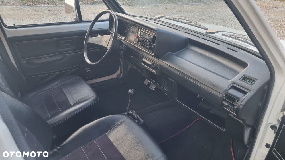 Volkswagen Caddy - 10