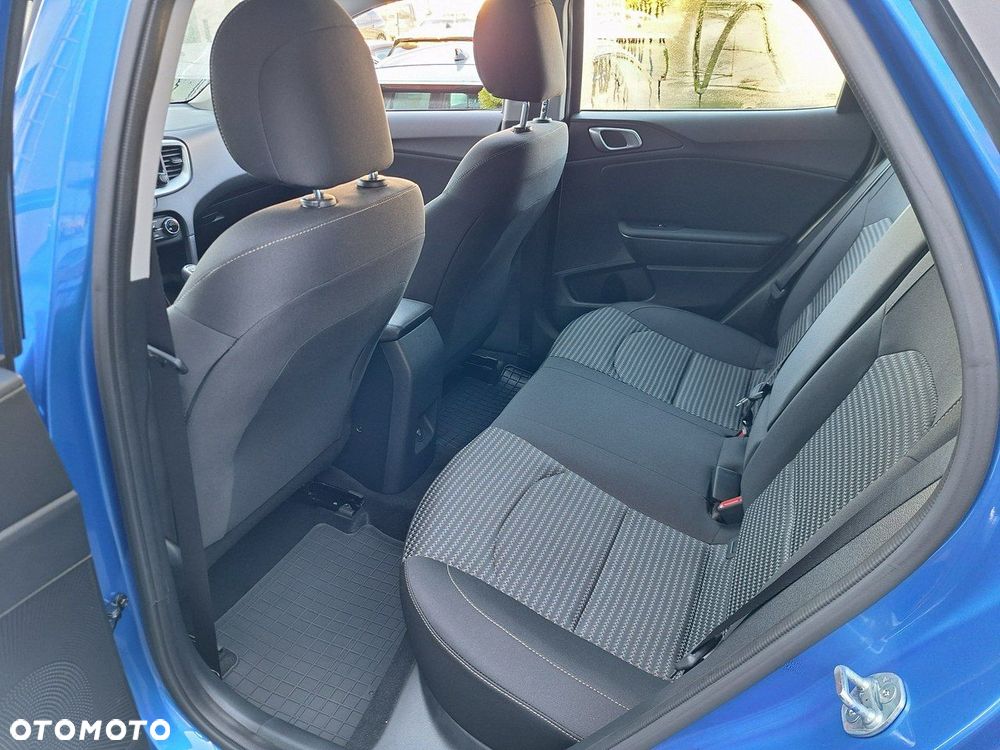 Kia XCeed - 26