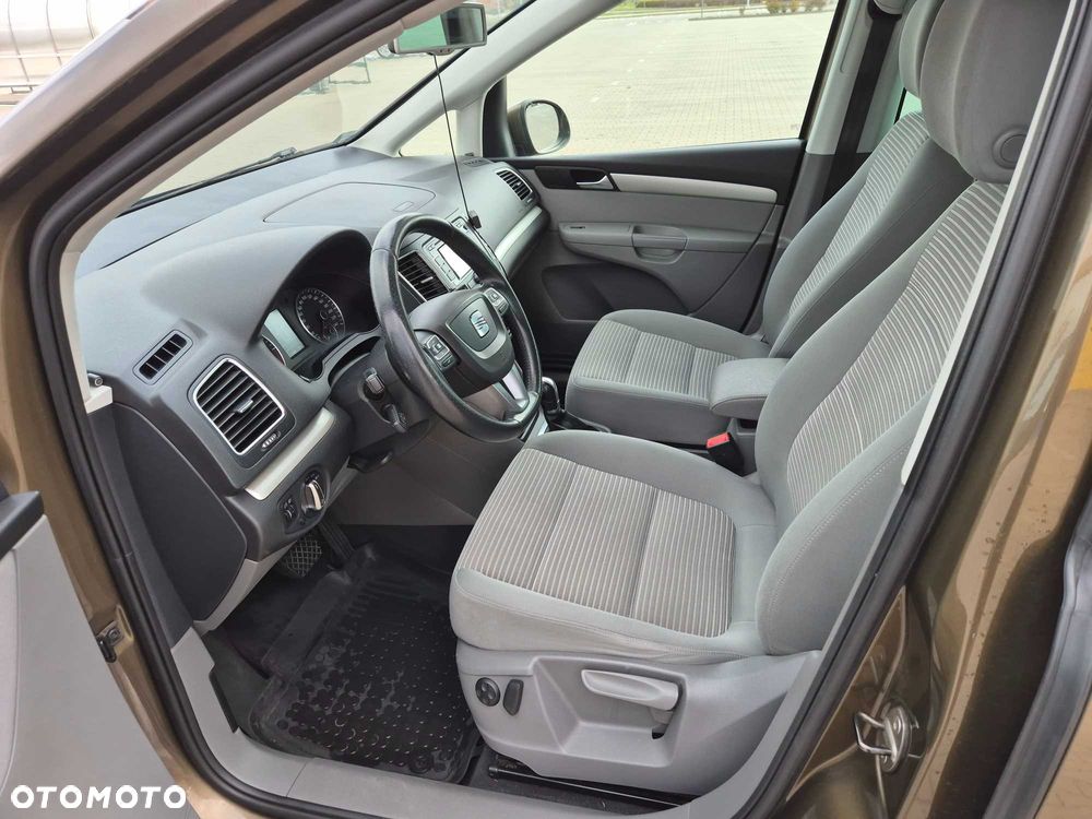 Seat Alhambra 2012 photo 4
