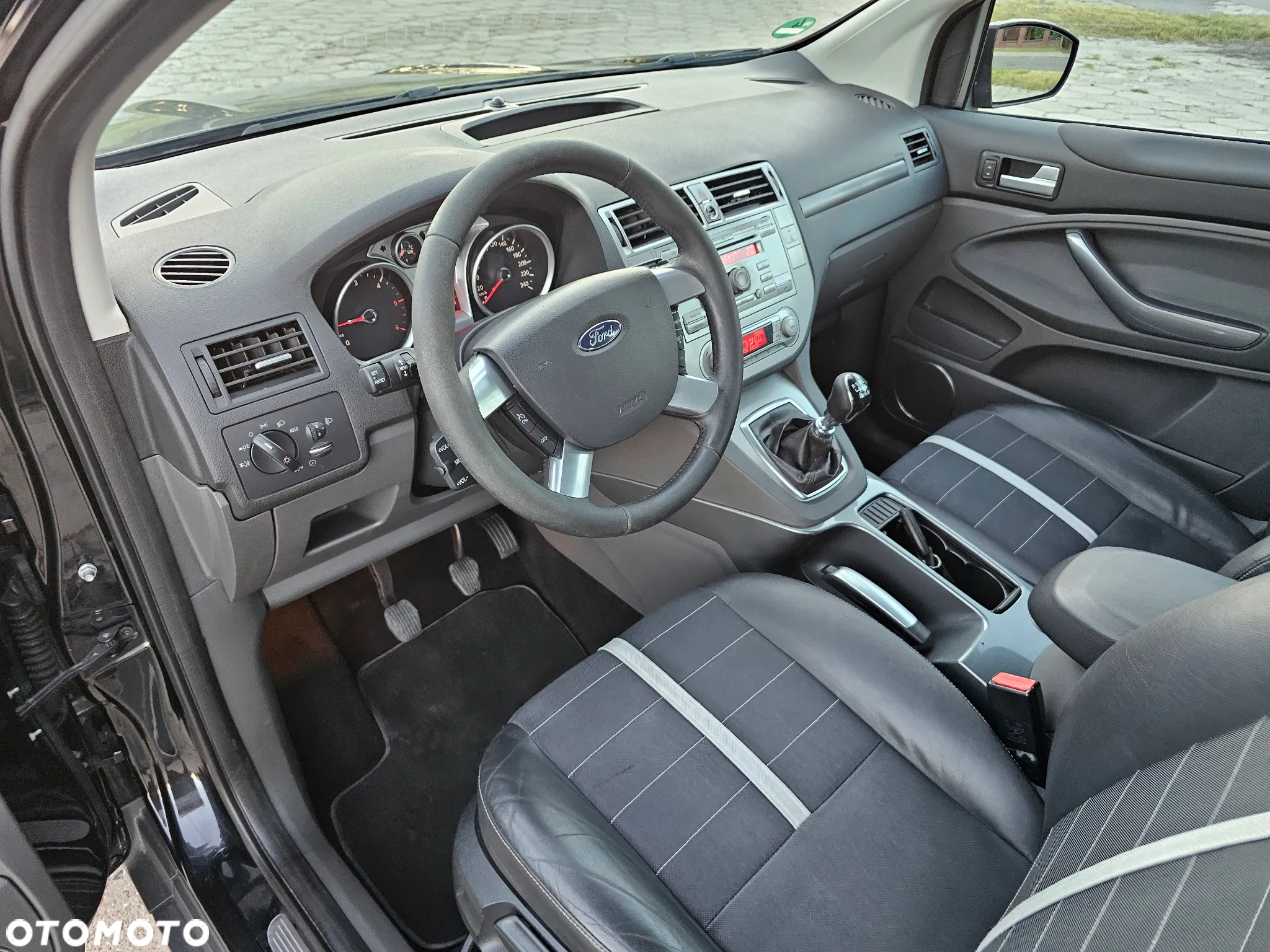 Ford Kuga 2.0 TDCi 2x4 Trend - 8