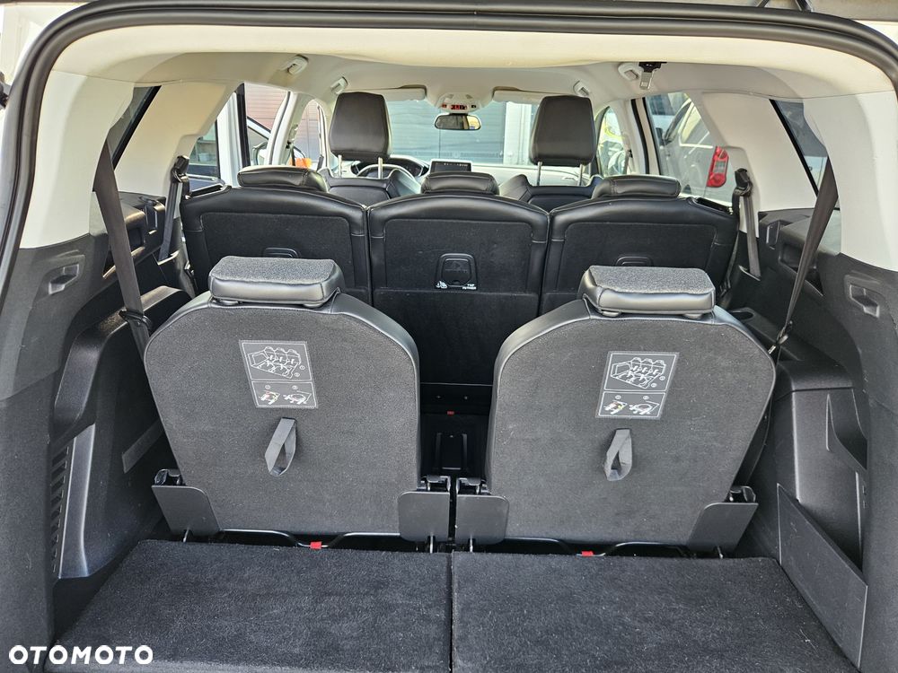 Peugeot 5008 - 23
