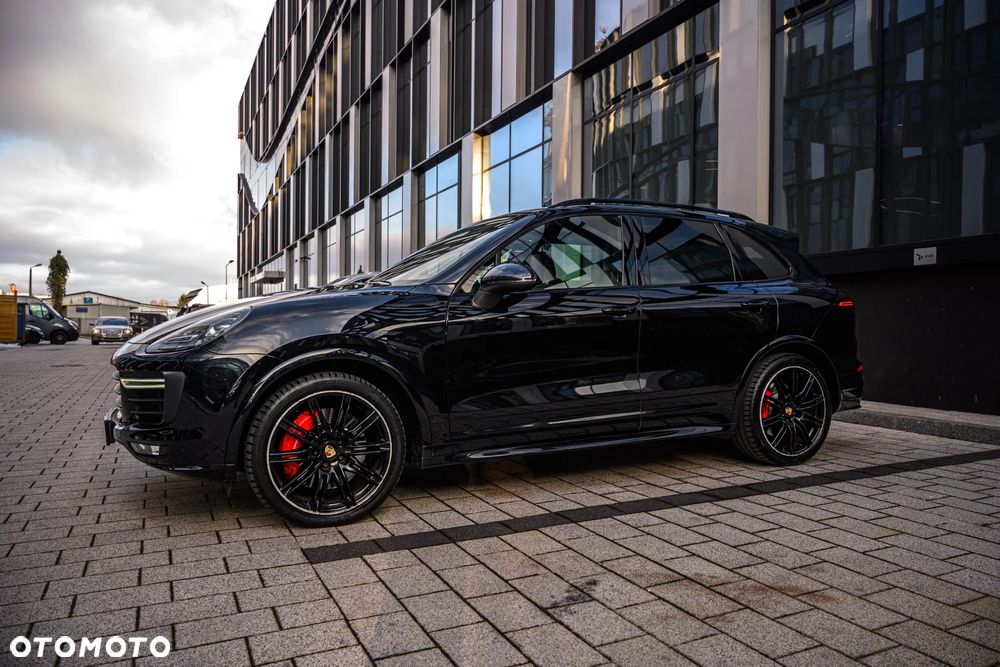 Porsche Cayenne - 3