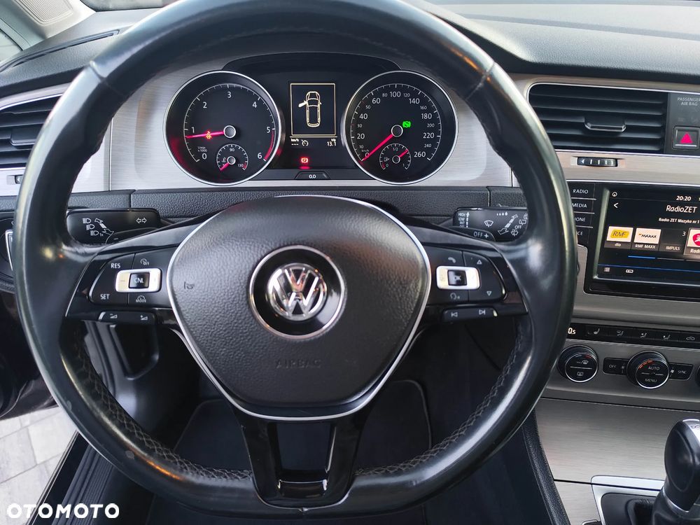 Volkswagen Golf - 15
