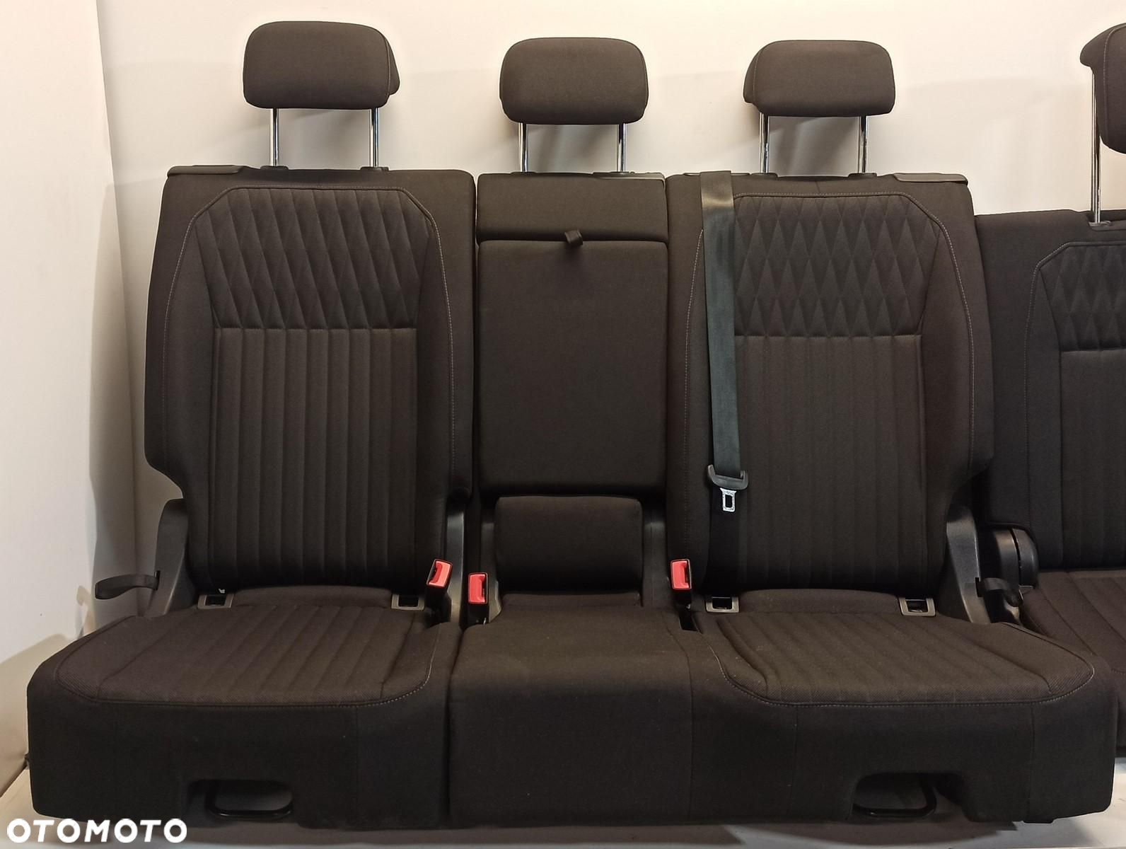 VW TIGUAN ALLSPACE FOTELE KANAPA 7 OSÓB - 3
