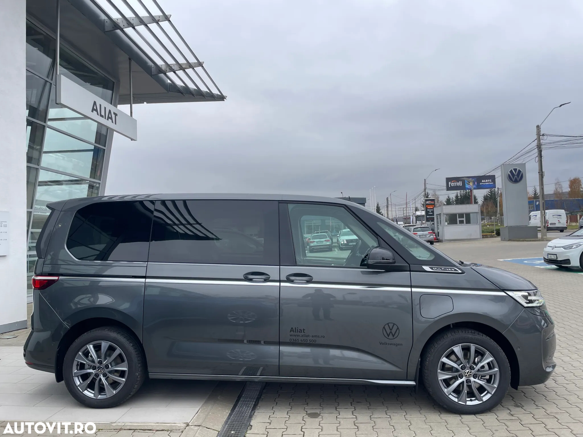 Volkswagen Multivan 1.4 eHybrid DSG 160KW Style - 3