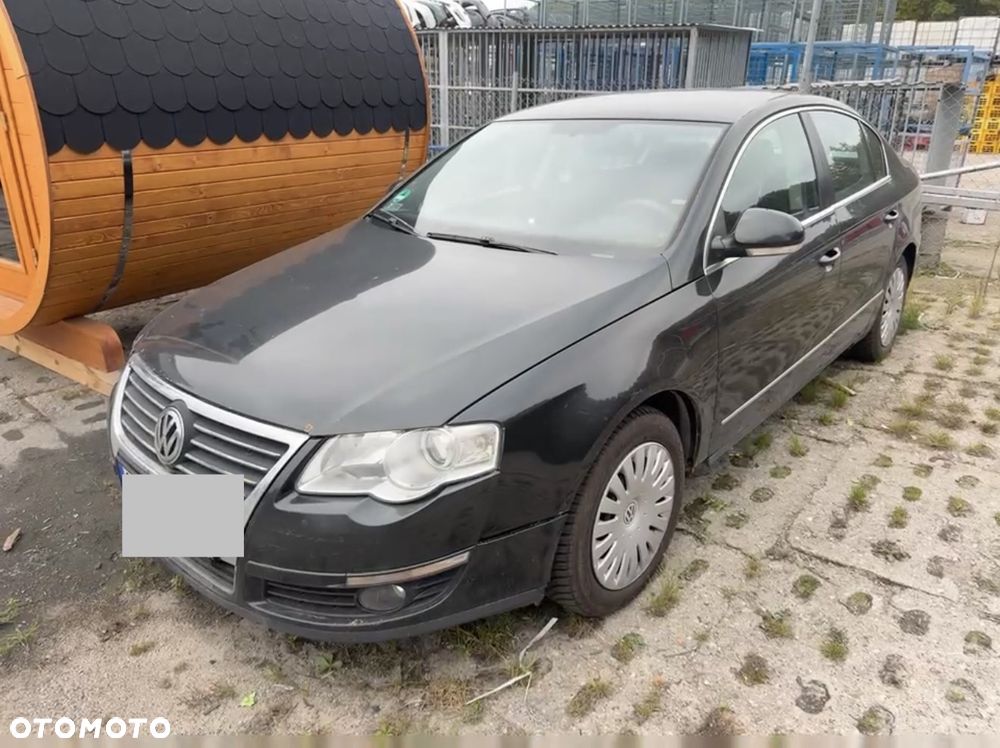Volkswagen Passat - 2