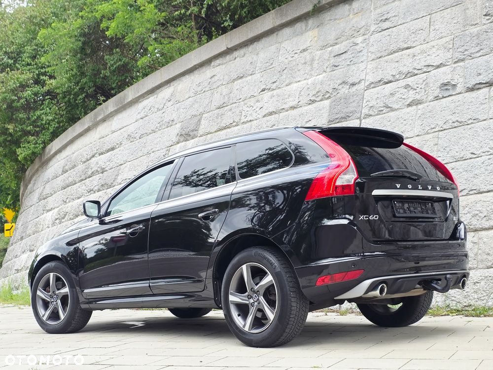 Volvo XC 60 D3 Drive-E R-Design Momentum - 3
