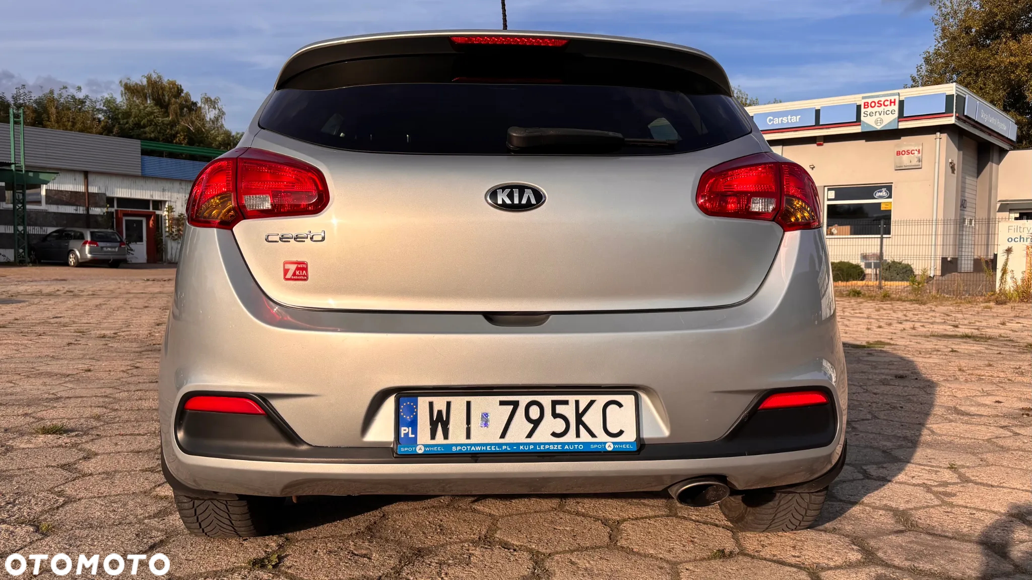 Kia Ceed - 13