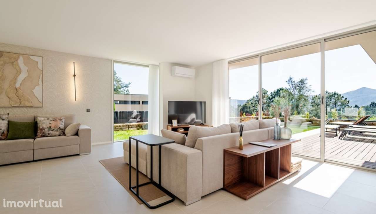 Moradia V4 com jardim e piscina em Ponte de Lima - Grande imagem: 4/25