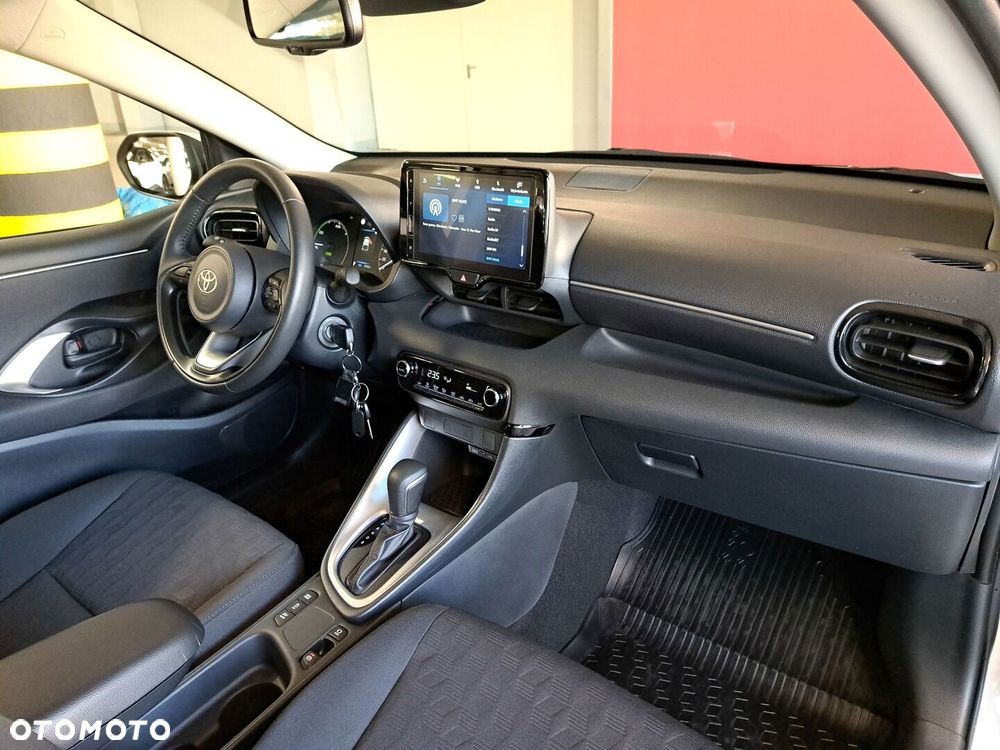 Toyota Yaris - 17