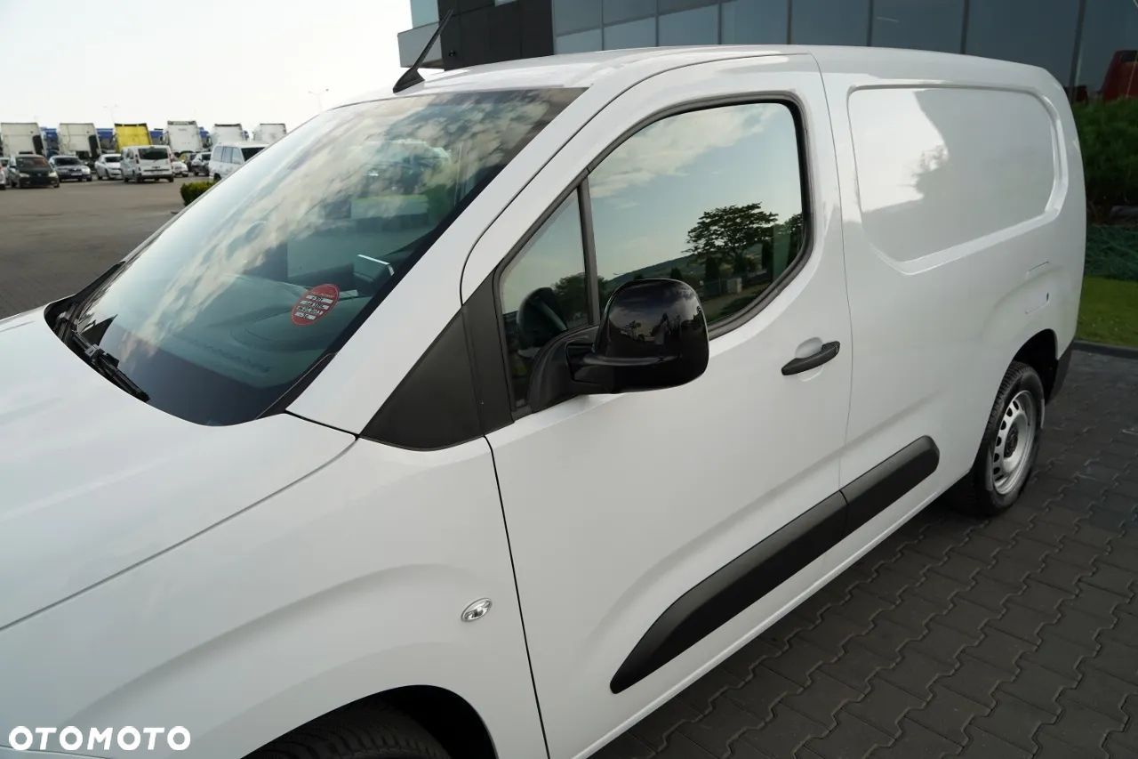 Fiat DOBLO  / FURGON / BLASZAK / 2023 R  / SPROWADZONY - 11