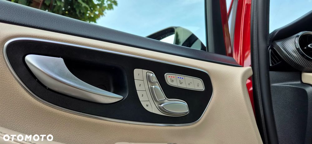 Mercedes-Benz Klasa V 300 d 4-Matic Exclusive 9G-Tronic (d³ugi) - 27