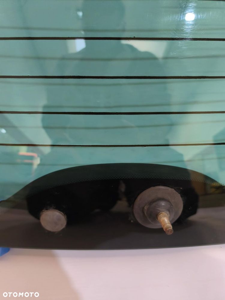Szyba tylna RENAULT LAGUNA 1994-2001 KOMBI - 2