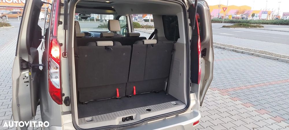 Ford Tourneo - 10