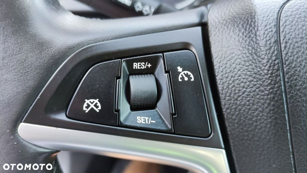 Opel Insignia 1.8 Innovation - 32