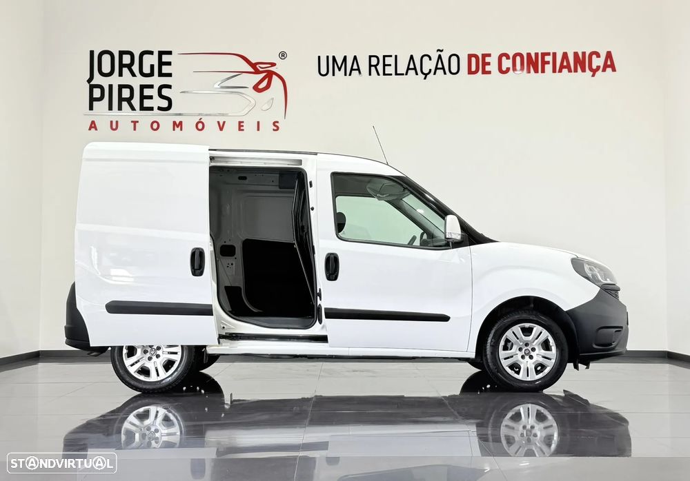 Fiat DOBLO CARGO 1.3 M-JET 95 CV - 3 LUGARES - IVA DEDUTIVÉL - 14