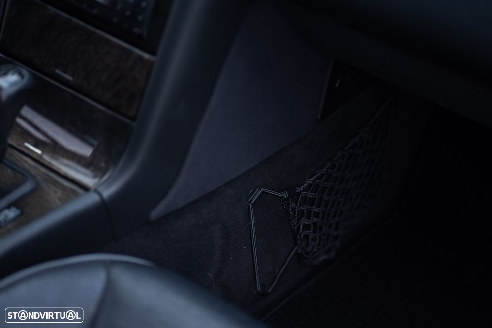 Mercedes-Benz E 320 - 42