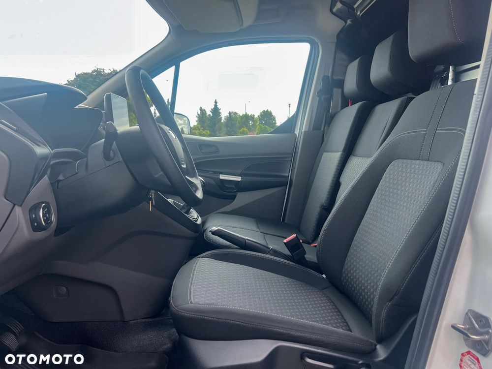 Ford Transit Connect - 23