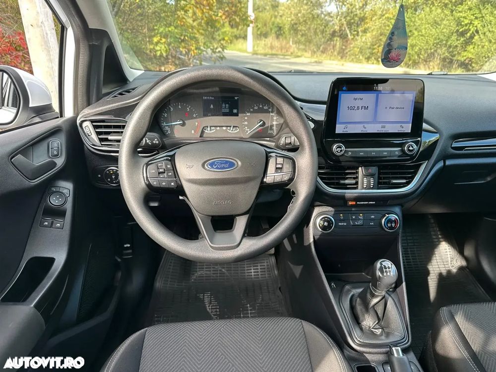 Ford Fiesta 1.1 Trend Connected - 6