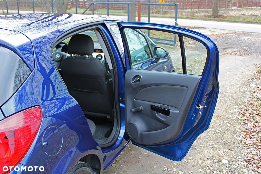 Opel Corsa 1.2 16V Innovation - 14