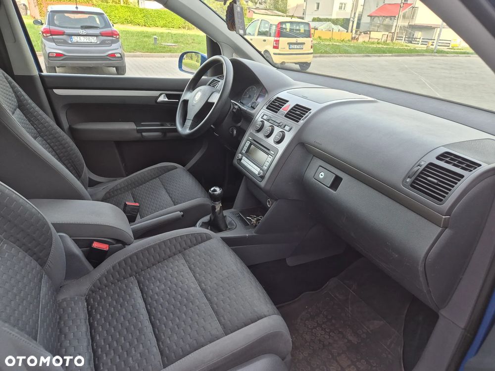 Volkswagen Touran 1.6 Goal - 14