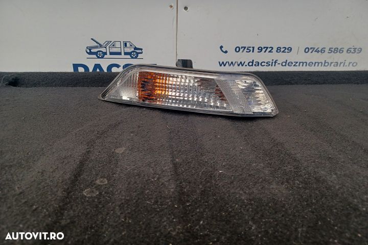 Proiector dreapta FR3B-13200-B FR3B13200B FR3B-13200-B FR3B13200B For - 1