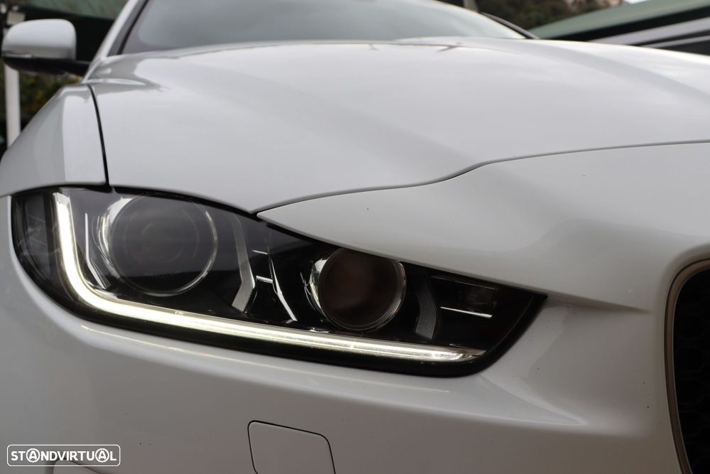 Jaguar XE 2.0 D R-Sport Aut. - 10