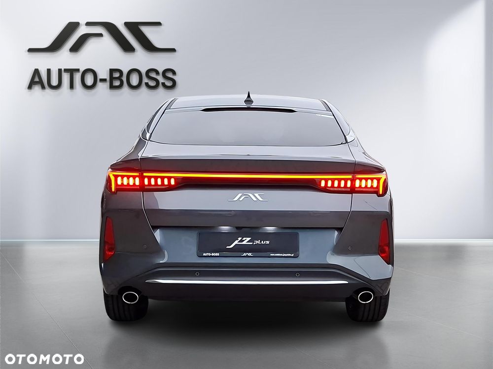 JAC J7 - 4