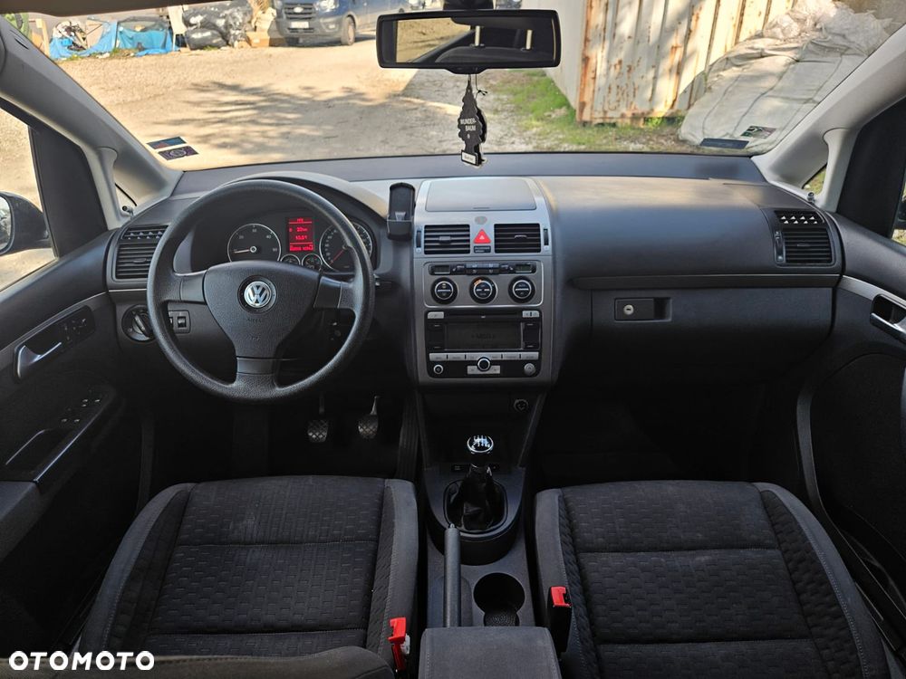 Volkswagen Touran 2.0 TDI Trendline - 15