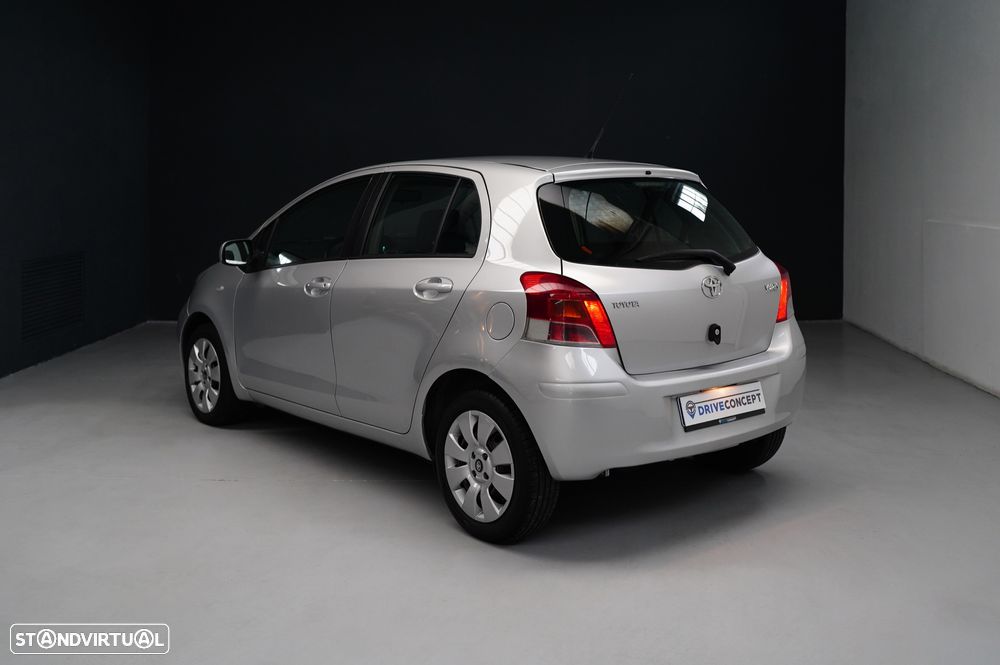 Toyota Yaris 1.0 VVT-i Comfort+AC+VSC - 11