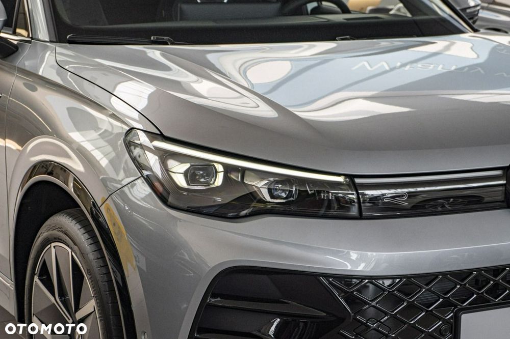 Volkswagen Tiguan - 4