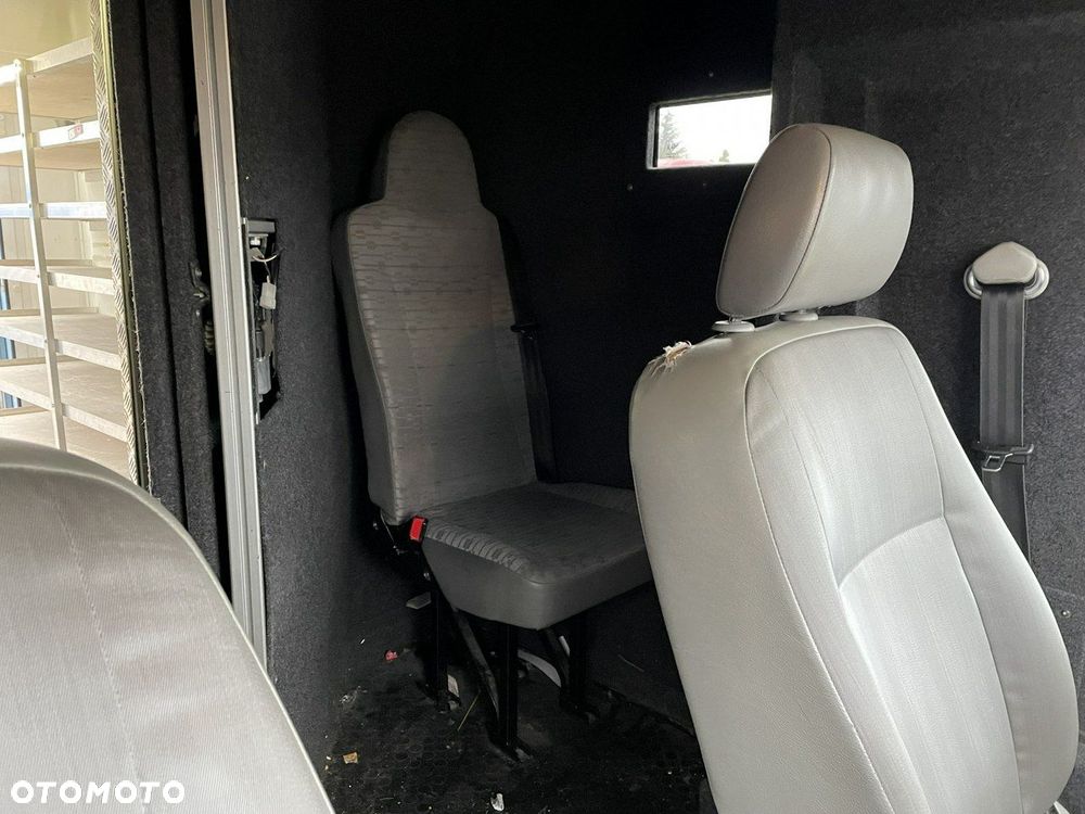 Volkswagen Transporter - 14