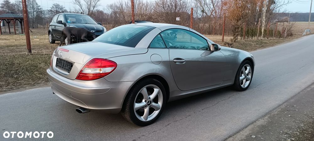 Mercedes-Benz SLK 350 7G-TRONIC - 11