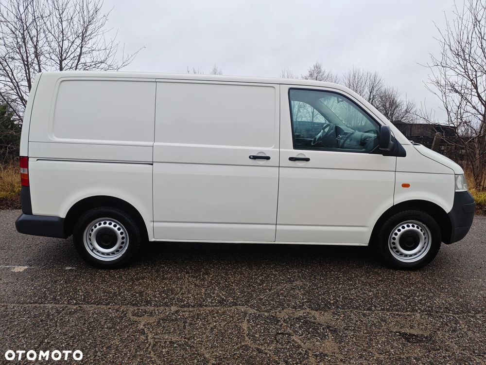 Volkswagen TRANSPORTER T5 - 23