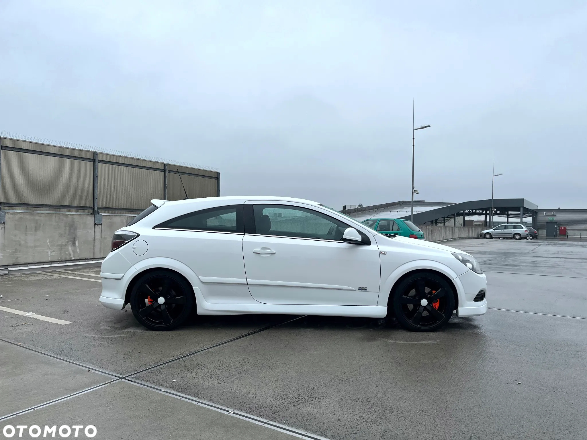 Opel Astra GTC 1.6 Turbo Sport - 9