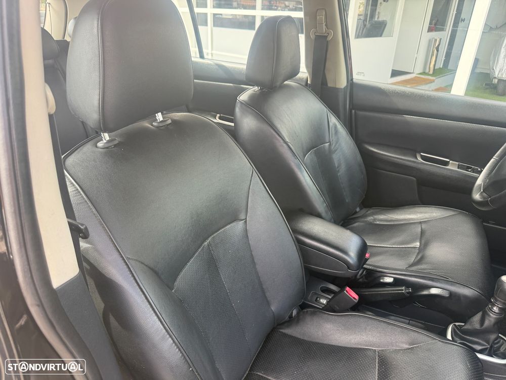 Nissan Tiida 1.5 dCi Tekna Pack - 10