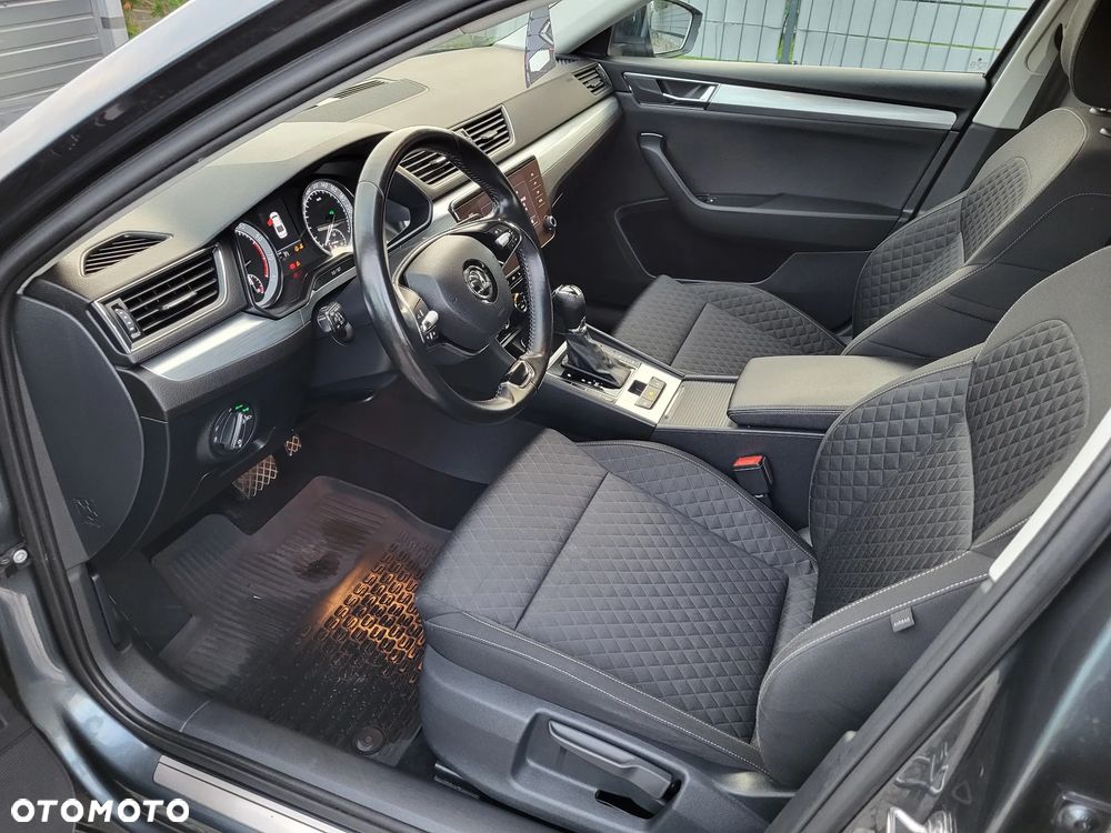 Skoda Superb 1.5 TSI Ambition DSG - 23