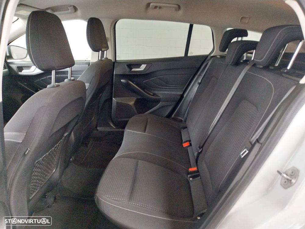 Ford Focus SW 1.5 TDCi EcoBlue Business - 9